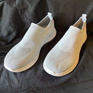 Perfect Condition! Women’s Tiosebon Walking Shoes, Size 8 – 8.5 (39) Worn Once!